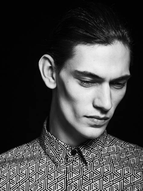Zoltan Iklodi | NEWfaces