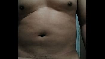 Je me branle au nom de mon patron vénézuélien qui a une Culote XVIDEOS