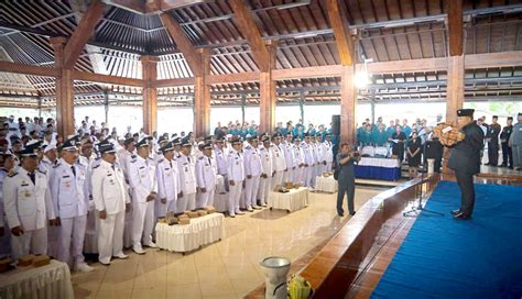 Nusabali Perbekel Terima Sk Perpanjangan Masa Jabatan