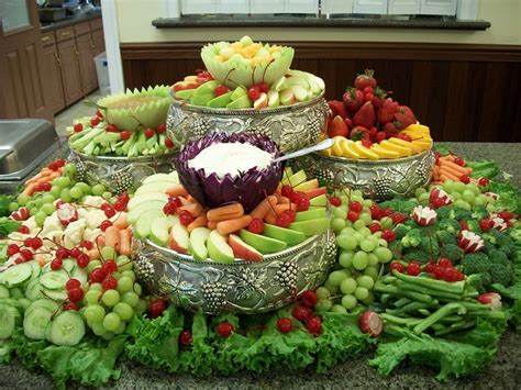 Fruit And Vigitable Arrangement Edible Fruit Arrangements Fresh Fruit Recipes Food Displays