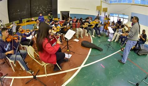 La orquesta municipal infanto juvenil Andrés Chazarreta participa de