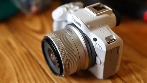 A Review Of The Affordable Canon Eos R Mirrorless Camera