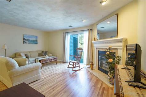 105 Trellis Dr 105 West Warwick Ri 02893 Mls 1362428 Redfin