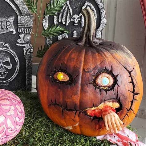 Easy Zombie Pumpkin Carving