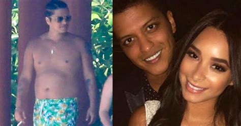 Salud De Bruno Mars Tras Captar Al Cantante En La Playa Fans Culpan A