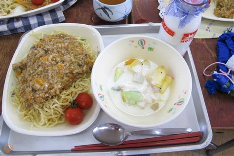 Japanese School Lunch: Why it's Awesome and One Reason it's Not (with ...