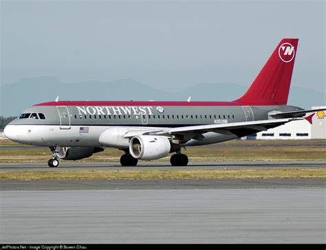 N352NB Airbus A319 114 Northwest Airlines Bowen Chau JetPhotos