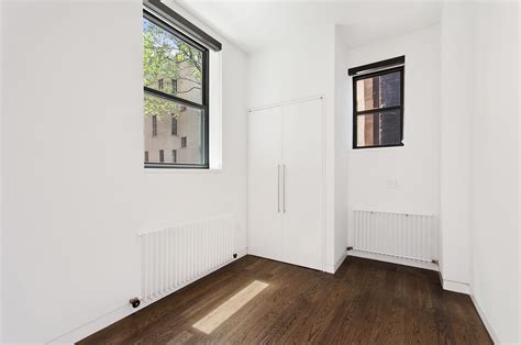 Travelers review the lexington plaza hotel with mixed reactions 27