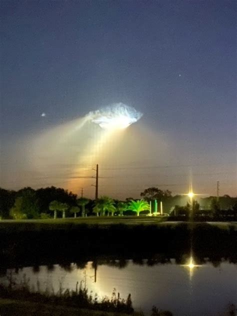 PHOTOS: SpaceX launch creates space jellyfish in the sky | WFLA