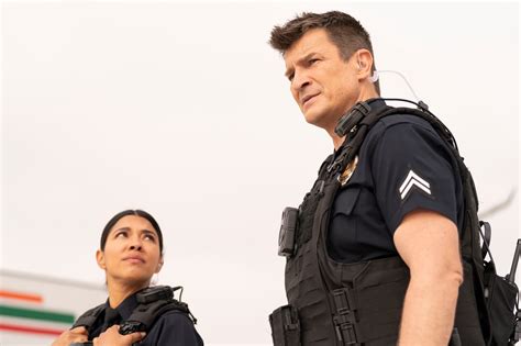 The Rookie Offers More Season 7 Bts Looks Jones On Greys Promotion