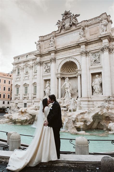 Italy Destination Wedding Guide | Junebug Weddings