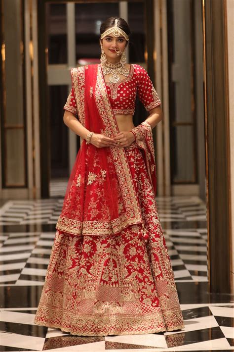 Bridal Lehenga With Zardozi Work