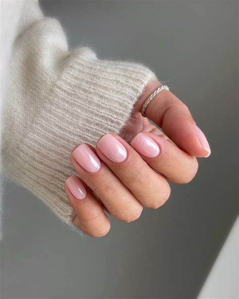 20 Latest Nude Short Nail Ideas To Try In 2024