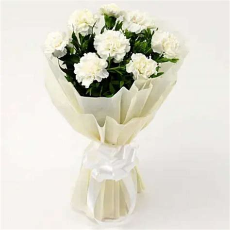 8 White Carnations Bouquet- Small | Yummy cake