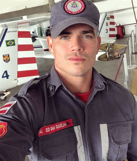 Pin By Julius On Hot Cops Men In Uniform Good Looking Men Uniform