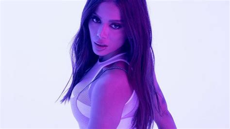 Tracklist on Twitter O MUNDO ESTÁ ENVOLVIDO Envolver de Anitta