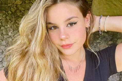 Atriz Luara Fonseca faz relato chocante na web fui atropelada Área VIP