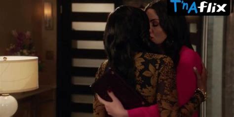 Jodi Lyn O Keefe Lesbian Scene In Hit The Floor Jodi Lyn O Keefe Tnaflix