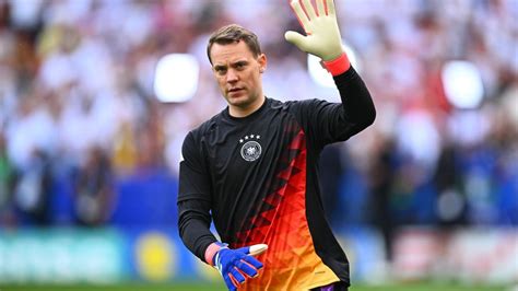 Manuel Neuer wendet sich an Fans so erklärt er den Rücktritt DKO