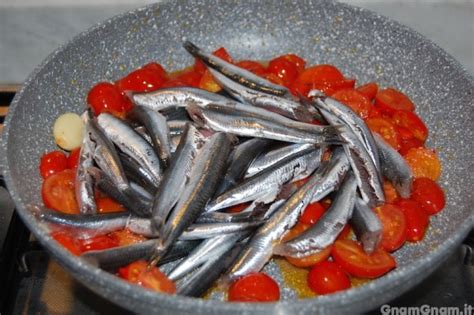 Alici Al Pomodoro La Ricetta Di Gnam Gnam