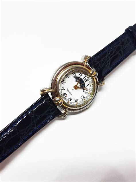 Women's Moonphase Watch | Minimalist Small Moon Phase Watch for Women ...