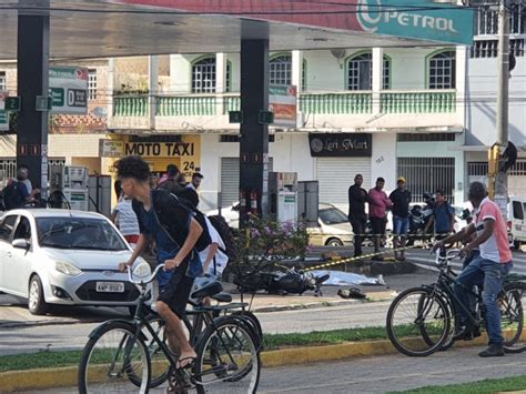 Motociclista Morre Em Acidente Caminh O Na Avenida Jk Em