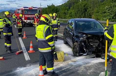 Unfall Auf Klagenfurter Schnellstra E H He Maria Saal