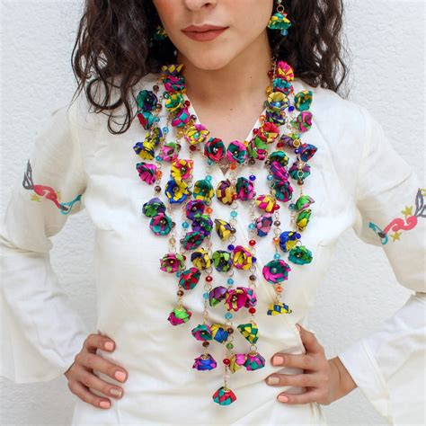 Eva Collar De Bisutería Artesanal Con Flores Multicolor Bonitomx