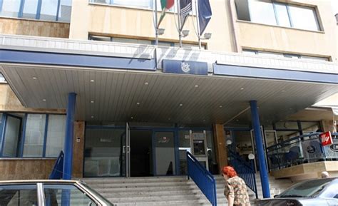 Здравната каса ще преразгледа откази за лечение на деца в чужбина ...