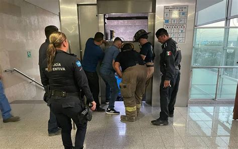 Otra Falla En Elevador Del Imss Dos Personas Quedaron Atrapadas En