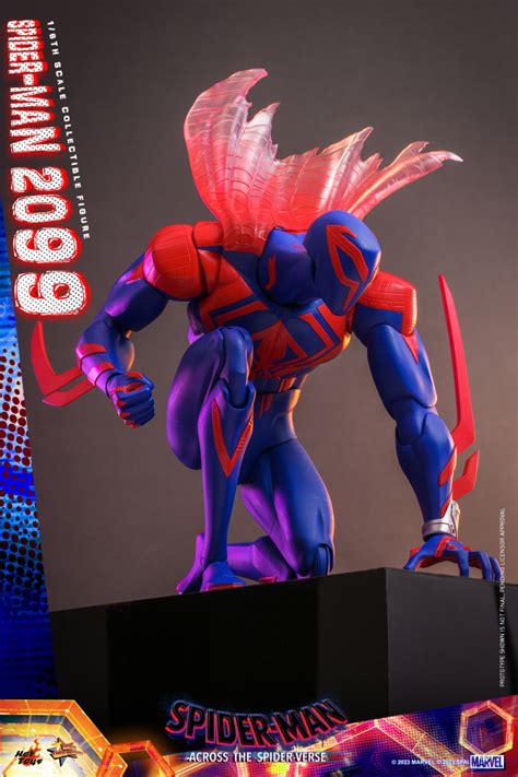 Hot Toys蜘蛛人穿越新宇宙蜘蛛人2099 1 6 比例可動人偶 戰衣特殊塗裝帶來帥氣未來感