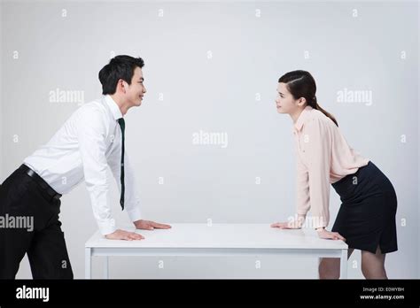 two business people arguing Stock Photo - Alamy
