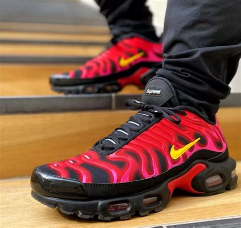 Giày Nike Supreme X Air Max Plus Tn University Red Da1472 600 Authentic Shoes