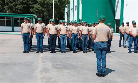 Cadetes De La GC Participan En Concurso De Arengas