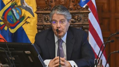 Presidente De Ecuador Enfrenta La Primera Sesión Del Juicio Político