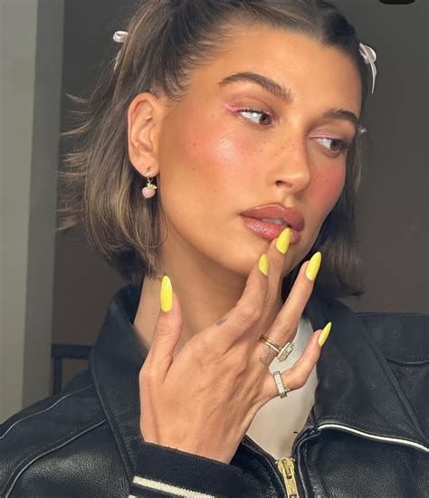 Las Mejores U As De Hailey Bieber Paco Perfumer As Blog