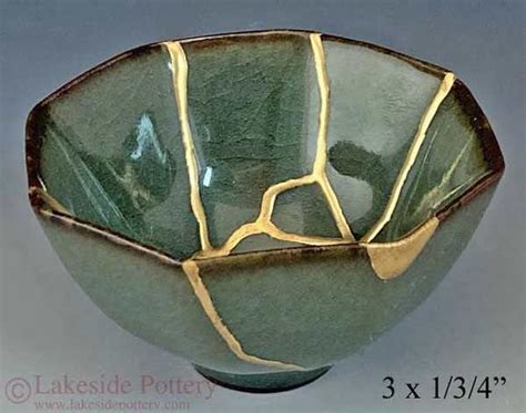 Kintsugi Art Examples Japanese Method Of Pottery Repaired With Gold Kintsugi Kintsugi Art