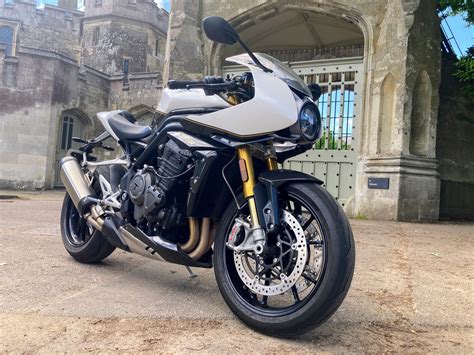 2022 Triumph Speed Triple 1200 RR Week Long Ride Report Review