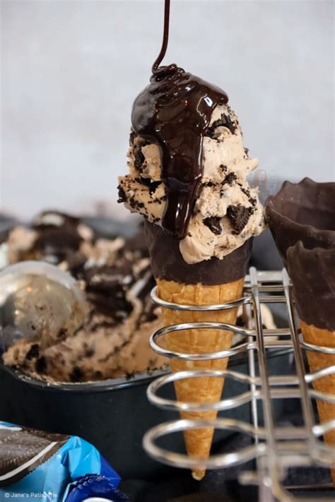 Chocolate Cookies N Cream Ice Cream Jane S Patisserie