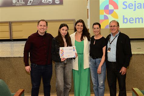 Cic Jovem Entrega Certificados Do Projeto Empreendedor J Nior A