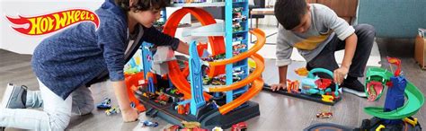 Mattel Hot Wheels FNB City Riesenspinnen Angriff Parkset Amazon De Spielzeug