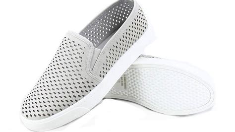 Over 1300 Love These Ultra Comfortable Slip On Sneakers Us Weekly