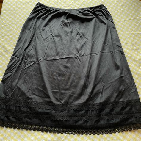 Vintage Black Lace Half Slip Petticoat Skirt Gem