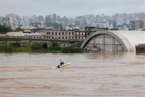 Tr Gicas Inundaciones En El Sur De Brasil El Agua Avanza Y Cubre El