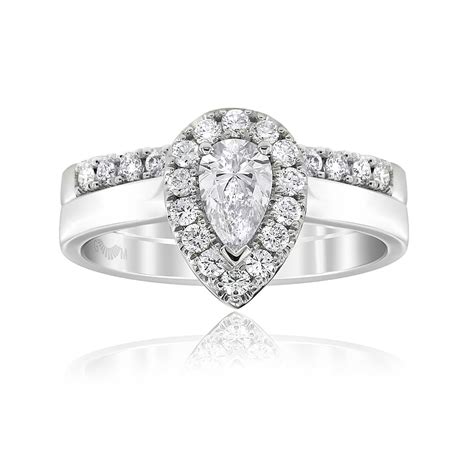 Aura 0 30ct Pear Cut Dsi1 Diamond Engagement Ring Gerard Mccabe 556315