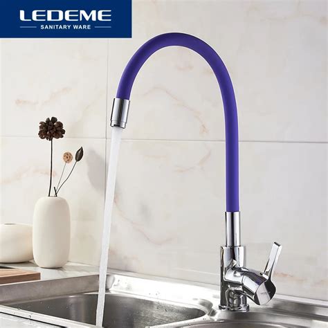 LEDEME Brass Pull Out Rotary Kitchen Faucet Mixer Tap For Sinks Single