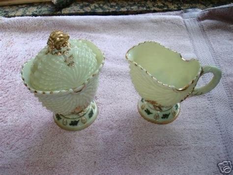 Northwood Argonaut Shell Custard Glass Covered Sugar 16639422