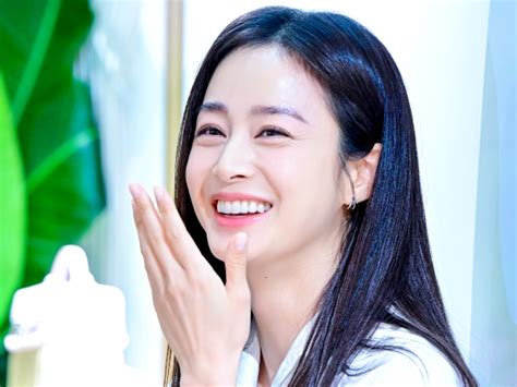 “韓国で最も美しい女優”キム・テヒ（43）、「芸術品かと」思うほどの非現実的なビジュアル【photo】｜スポーツソウル日本版