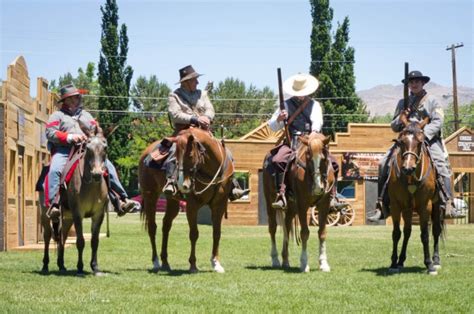 V163 The Carson City Rendezvous 1860 American Duchess Blog