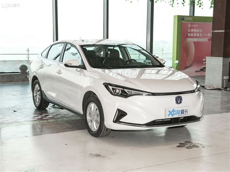 【2022款逸动ev Ev460 智行网约版 磷酸铁锂整体外观 15214张图片】汽车图片大全爱卡汽车